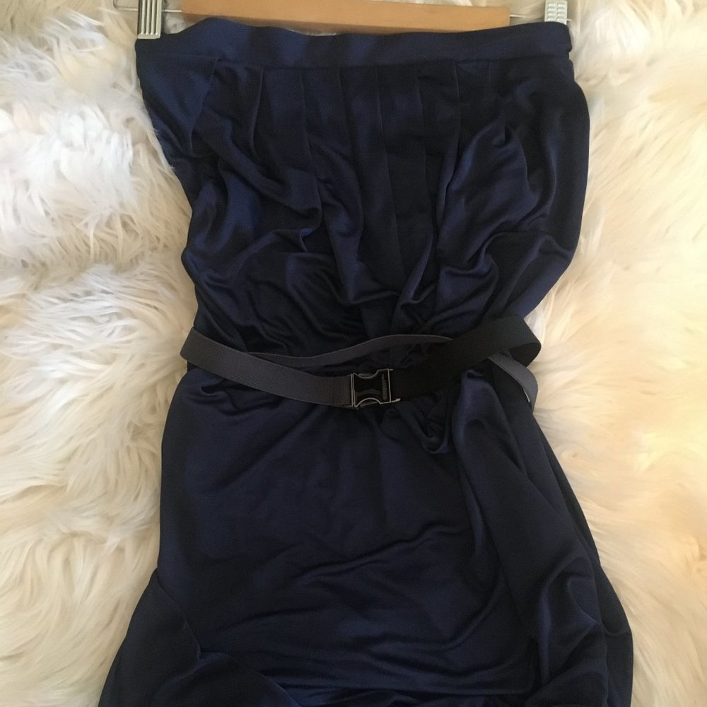 BCBG Navy Blue Hourglass Strapless Cocktail Dress